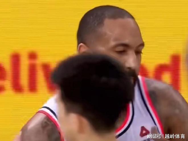 差第3名2个胜场4连胜逆袭激战青岛成关键j9九游会网址是什么CBA太疯狂！广东(图1)